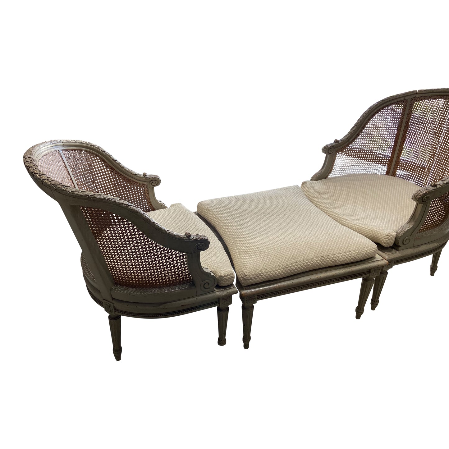 Antique Duchesse Brisee